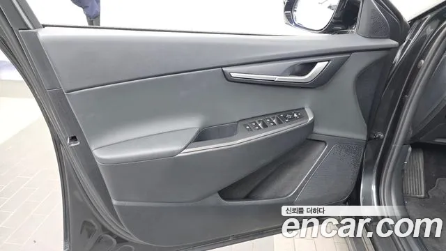 Kia EV6 — Фото автомобиля 13