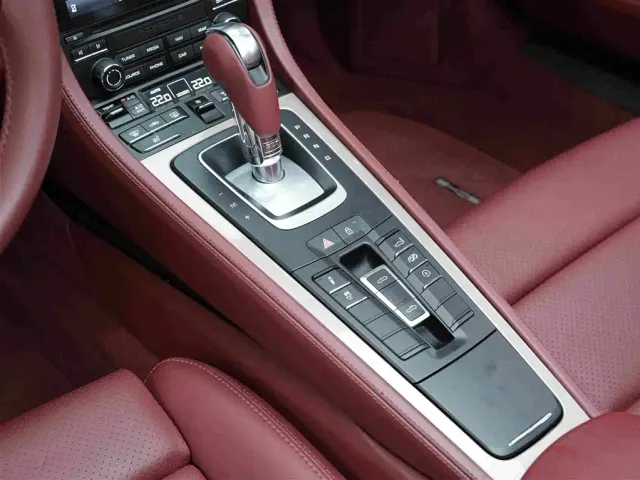 Porsche 718 — Фото автомобиля 10
