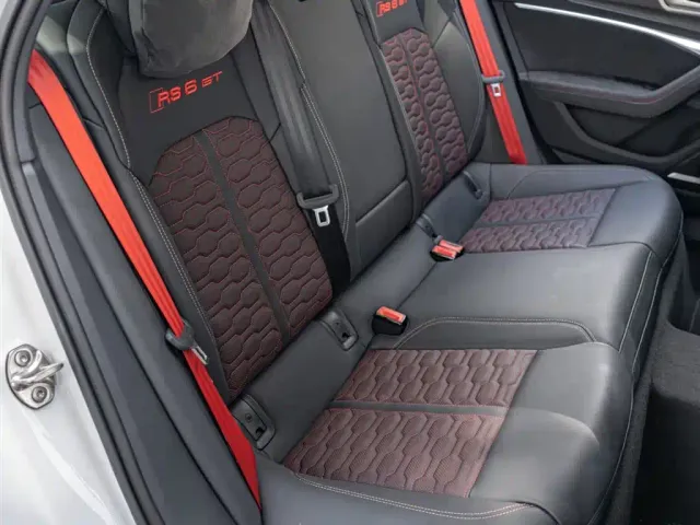 Audi RS 6 — Фото автомобиля 23