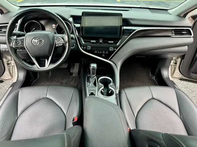 Toyota Camry — Фото автомобиля 7