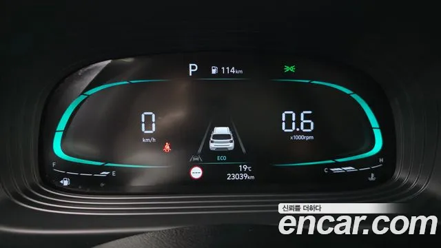 Hyundai Venue — Фото автомобиля 11