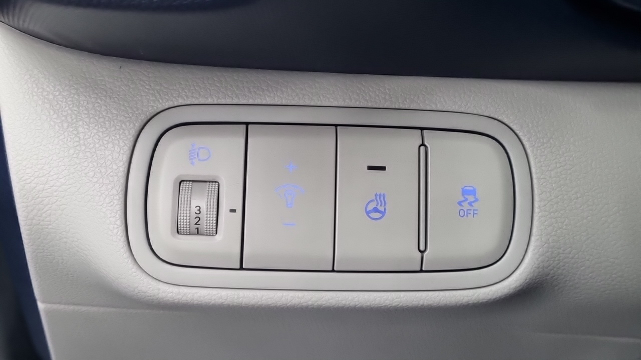 Hyundai Venue — Фото автомобиля 17