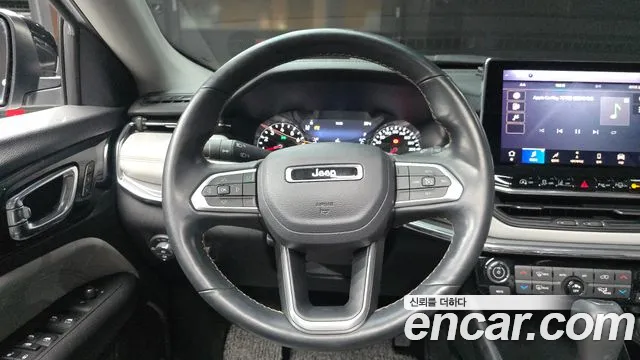 Jeep Compass — Фото автомобиля 18