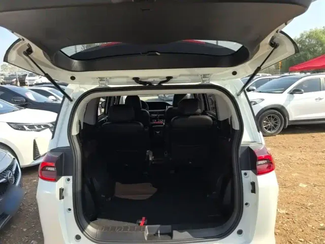 GAC Trumpchi M6 — Фото автомобиля 18