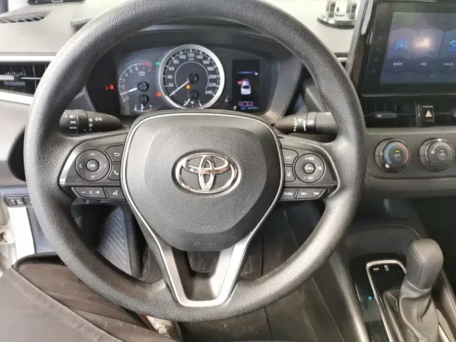 Toyota Corolla — Фото автомобиля 10