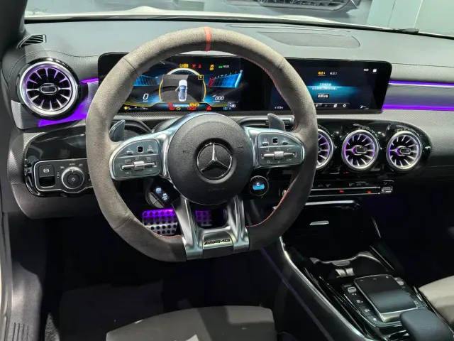 Mercedes-Benz A-Class AMG — Фото автомобиля 7