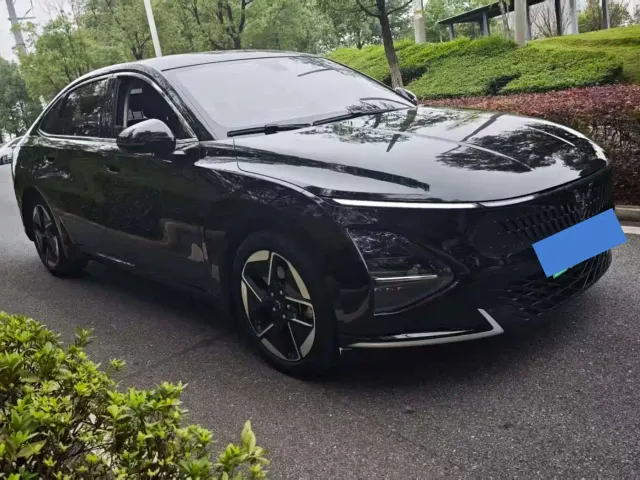 Wuling Starlight — Фото автомобиля 3
