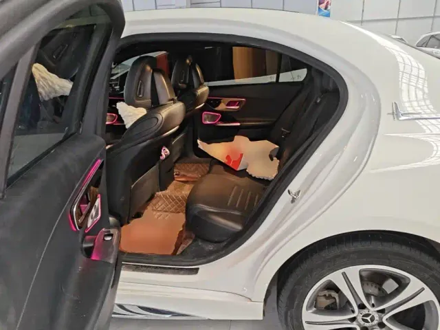 Mercedes-Benz C-Class — Фото автомобиля 16