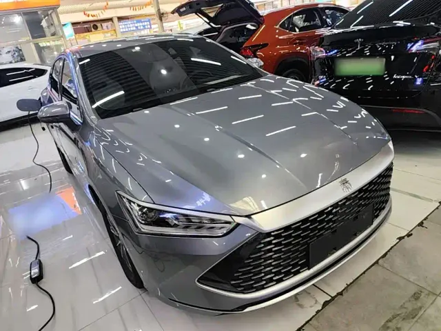 BYD Qin PLUS — Фото автомобиля 3