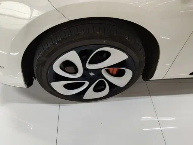 IM Motors LS6 — Фото автомобиля 24