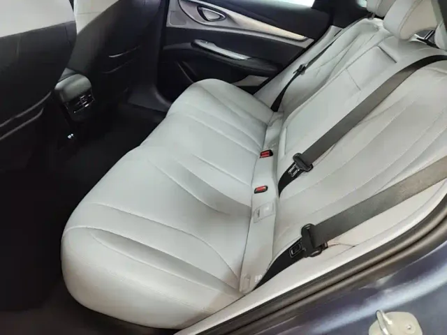 BYD Seal — Фото автомобиля 16