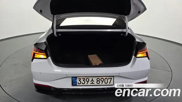 Hyundai AVANTE Avante (CN7) — Фото автомобиля 20