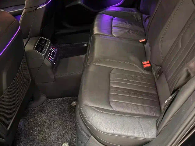 Audi A6L — Фото автомобиля 12