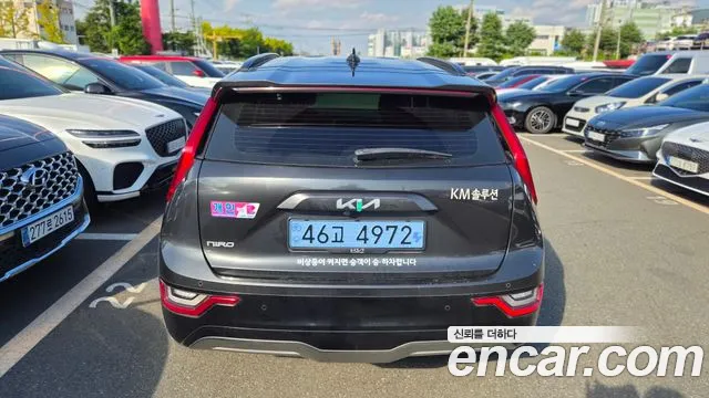 Kia Niro — Фото автомобиля 2