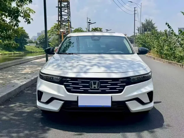Honda Accord — Фото автомобиля 2