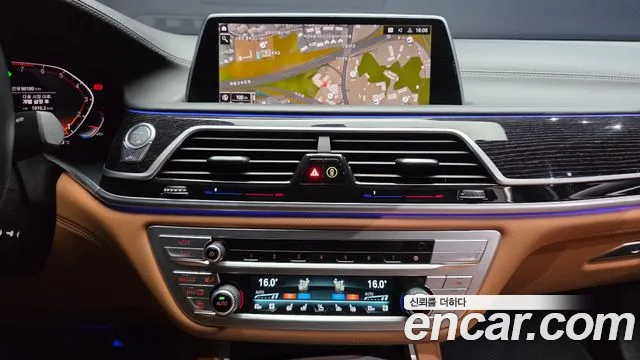 BMW 7 Series G11 — Фото автомобиля 13