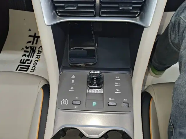 BYD Song PLUS — Фото автомобиля 13