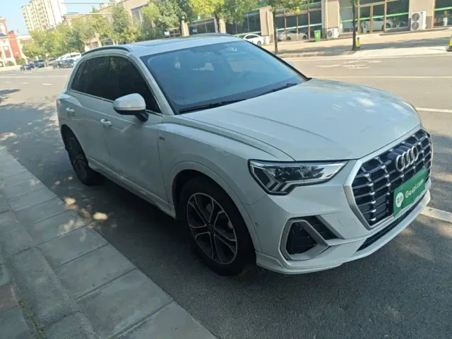 Audi Q3 — Фото автомобиля 3