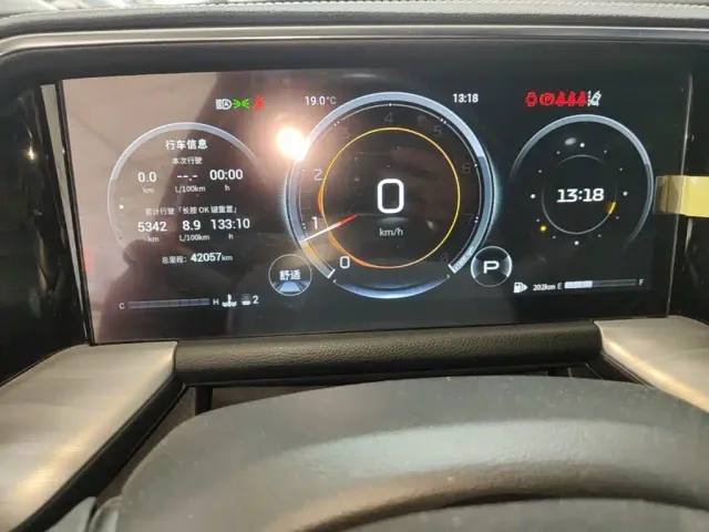 GAC Trumpchi GS8 — Фото автомобиля 11