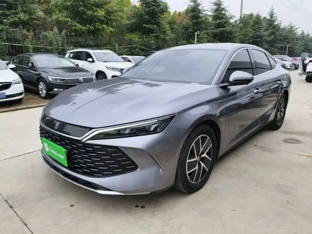 Фотография автомобиля — BYD Qin L