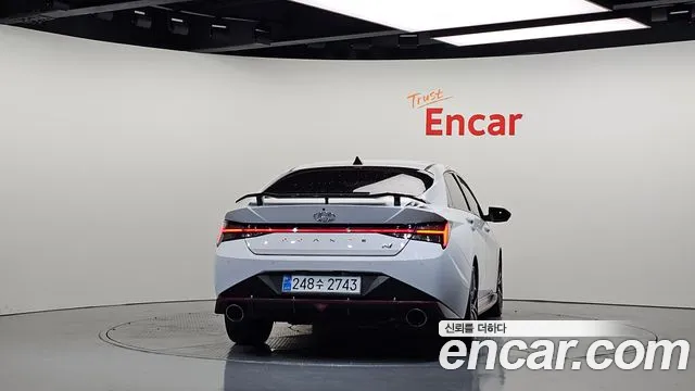 Hyundai AVANTE — Фото автомобиля 3