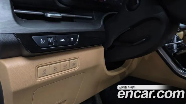 Kia Canival Carnival 4 поколение Бензин 9 мест Signature — Фото автомобиля 5