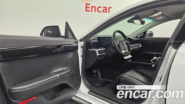 Hyundai Grandeur GN7 — Фото автомобиля 15