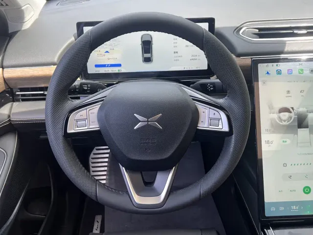 Xpeng P5 — Фото автомобиля 15