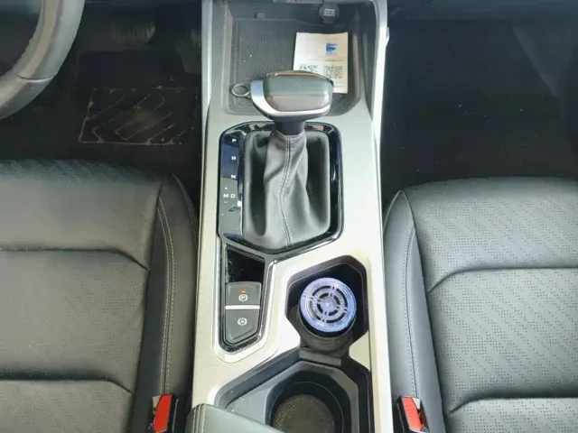 Geely Emgrand — Фото автомобиля 16