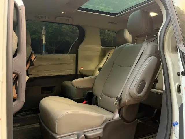 Toyota Granvia — Фото автомобиля 21