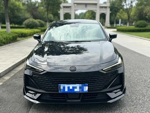 Changan UNI-V — Фото автомобиля 2