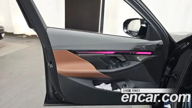 BMW i5 — Фото автомобиля 21