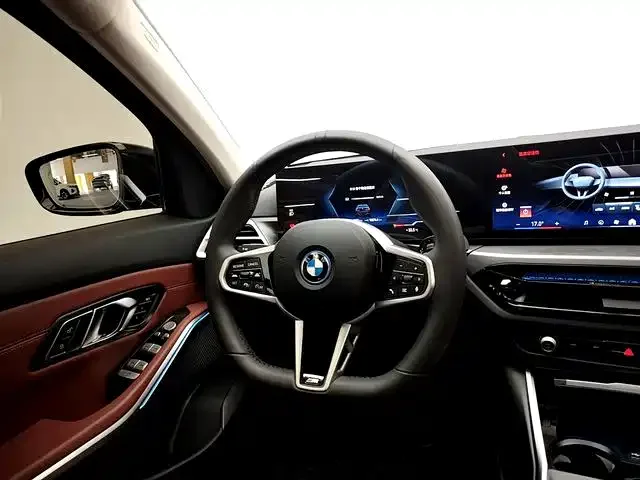 BMW BMW i3 2025 eDrive 35 L — Фото автомобиля 11