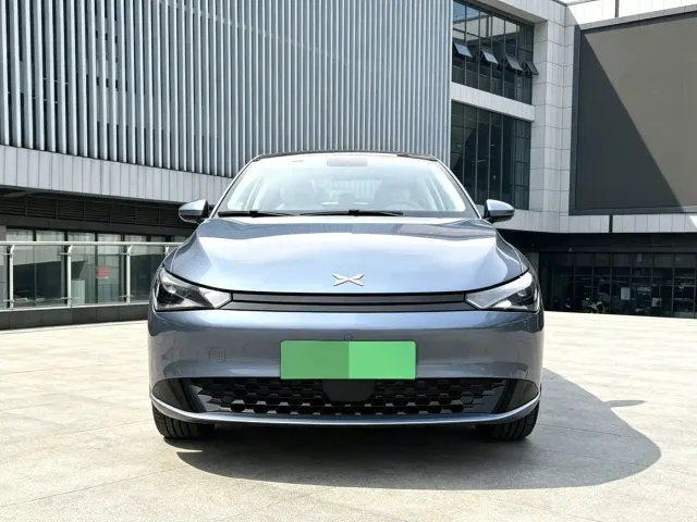 Xpeng P5 — Фото автомобиля 2