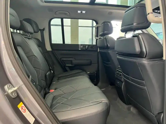 BYD FangChengBao Leopard 5 — Фото автомобиля 13