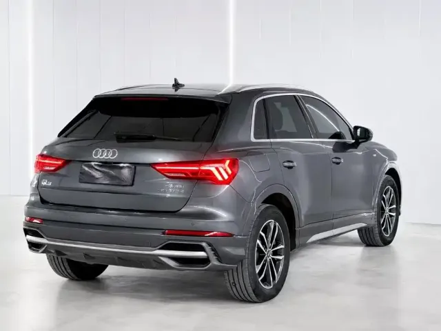 Audi Q3 — Фото автомобиля 4