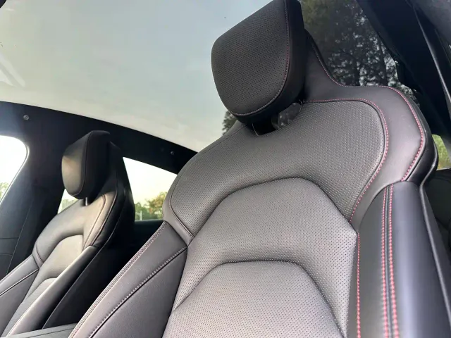 Xiaomi SU7 — Фото автомобиля 10