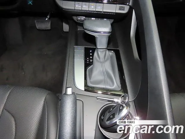 Hyundai Avante CN7 — Фото автомобиля 9
