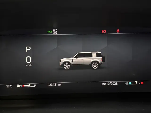 Land Rover Defender — Фото автомобиля 23