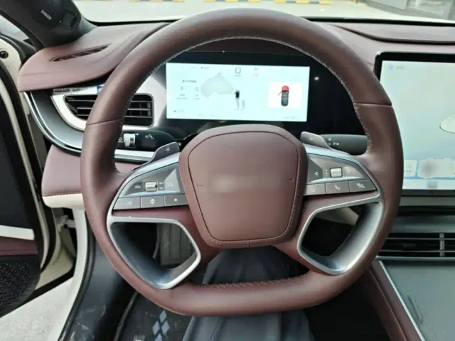 BYD Seal 07 DM-i — Фото автомобиля 10