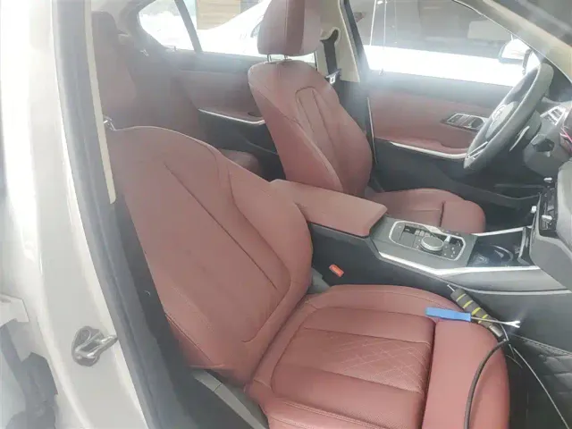 BMW 3 Series — Фото автомобиля 24