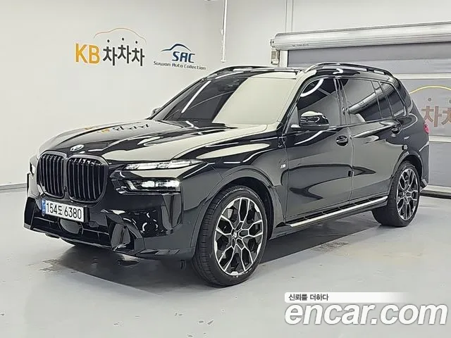 Фотография автомобиля — BMW X7 G07