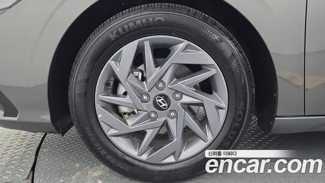 Hyundai Avante CN7 — Фото автомобиля 5