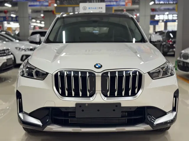 BMW X1 — Фото автомобиля 2