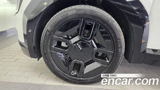 Kia EV9 — Фото автомобиля 5