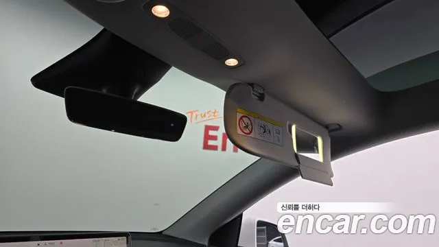 Tesla Model Y — Фото автомобиля 18