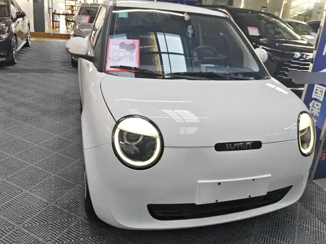 Changan Lumin — Фото автомобиля 2