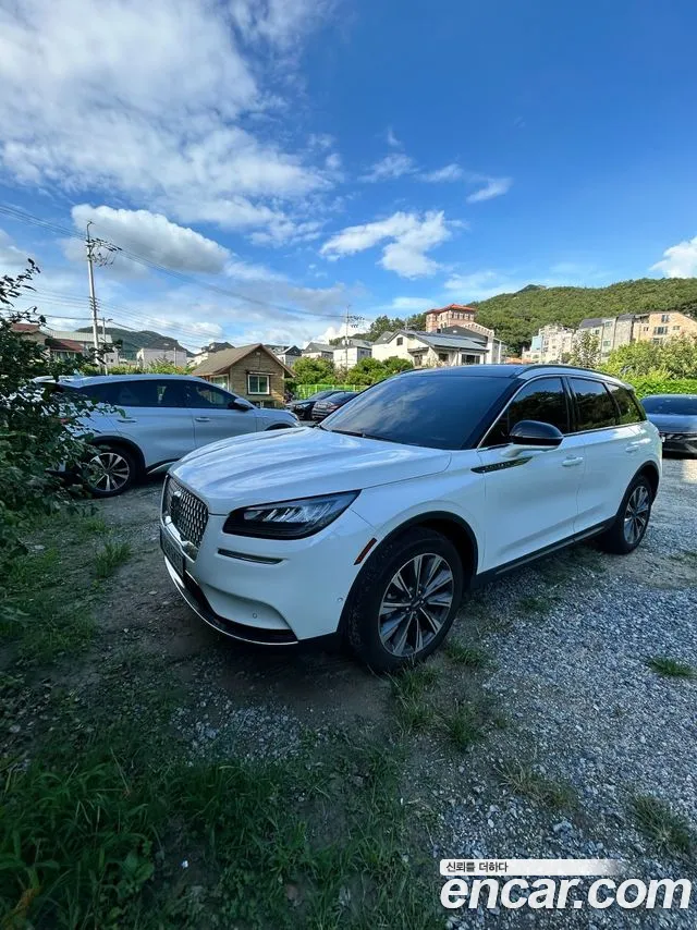 Lincoln Corsair — Фото автомобиля 2