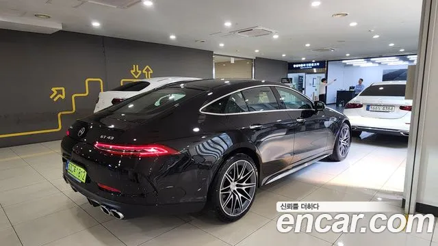 Mercedes-Benz AMG GT 4 двери 43 4MATIC+ — Фото автомобиля 3