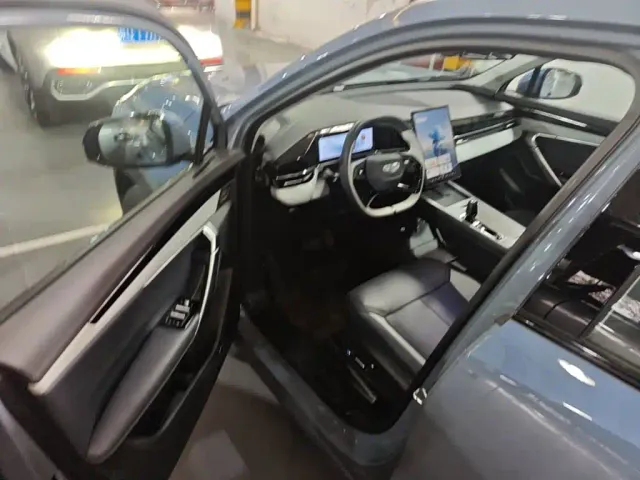 Geely Boyue L — Фото автомобиля 15